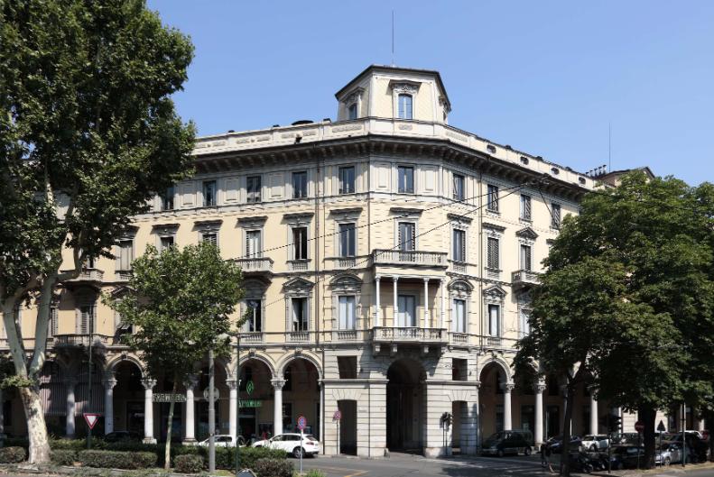 LARGO VITTORIO EMANUELE 84